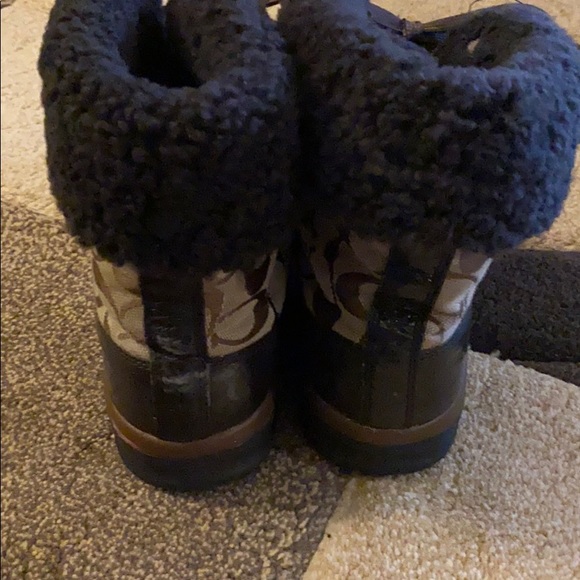 Coach Boots Authentic - Picture 2 of 4